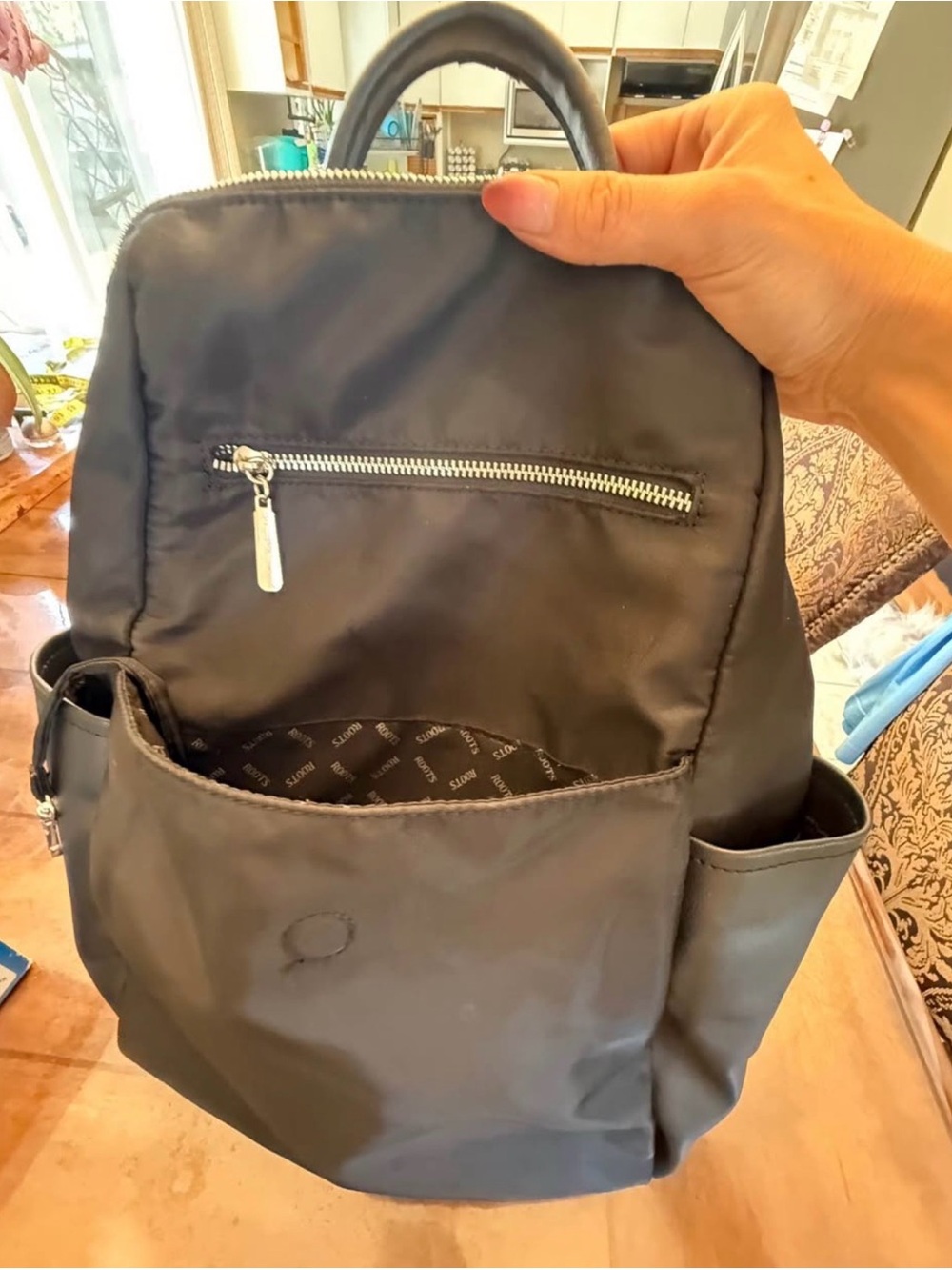 Roots Backpack Tote - Sleek Everyday Carry - Picture 1 of 4